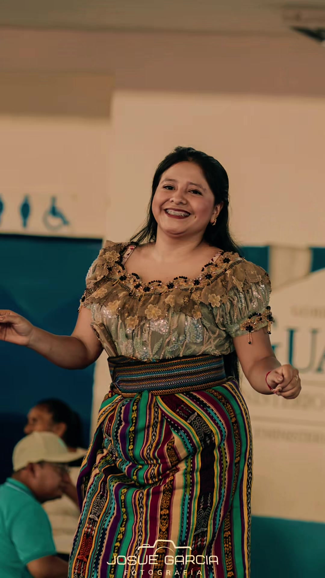 @Linda Morales🍓🔥
