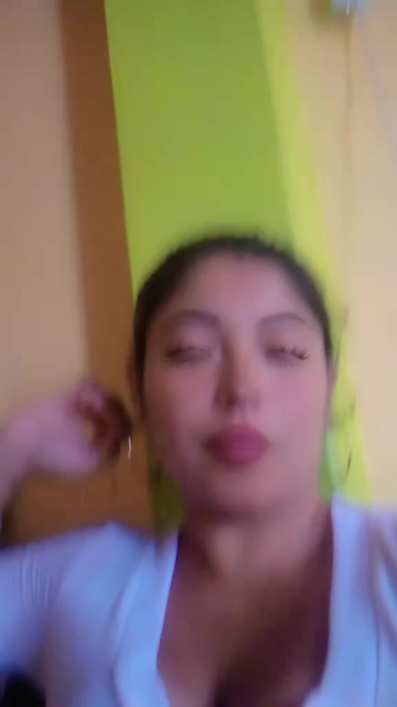 @Luna Zambrano