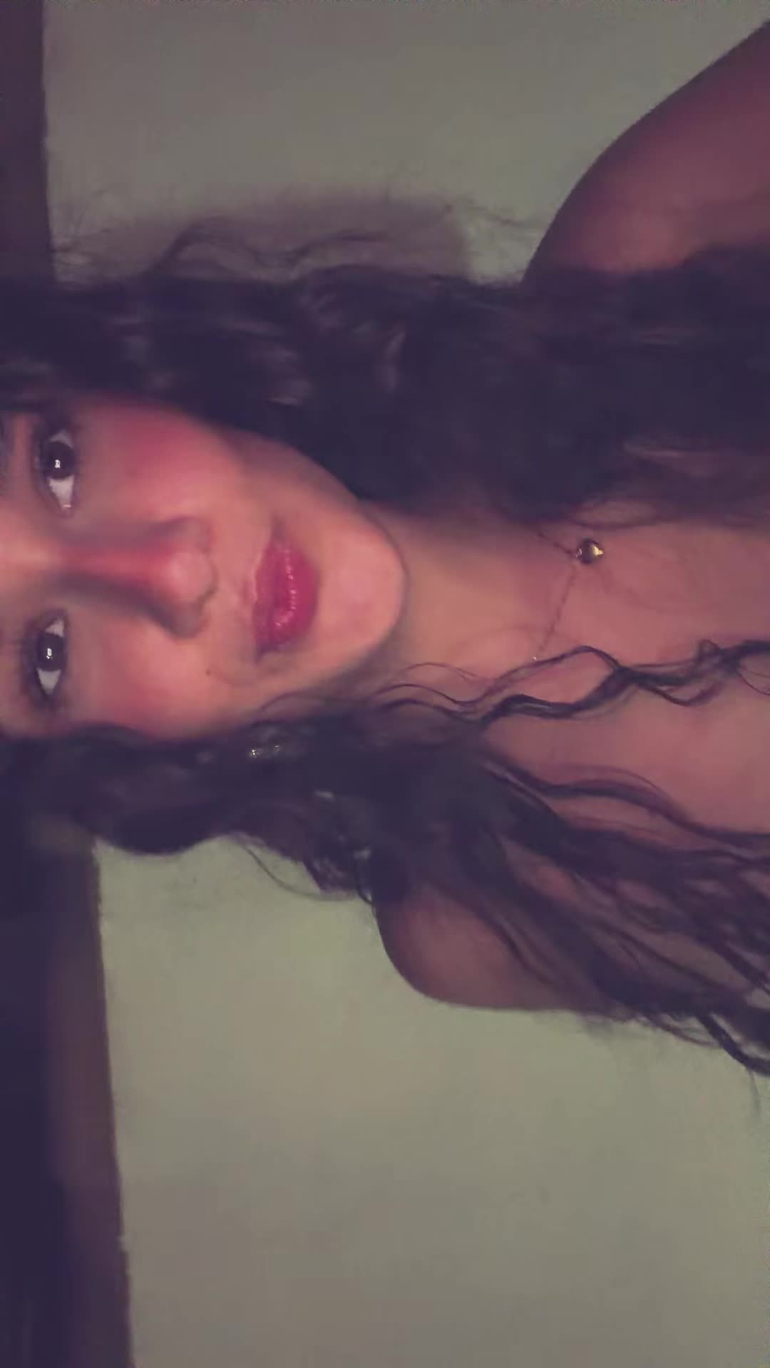 @R🍒