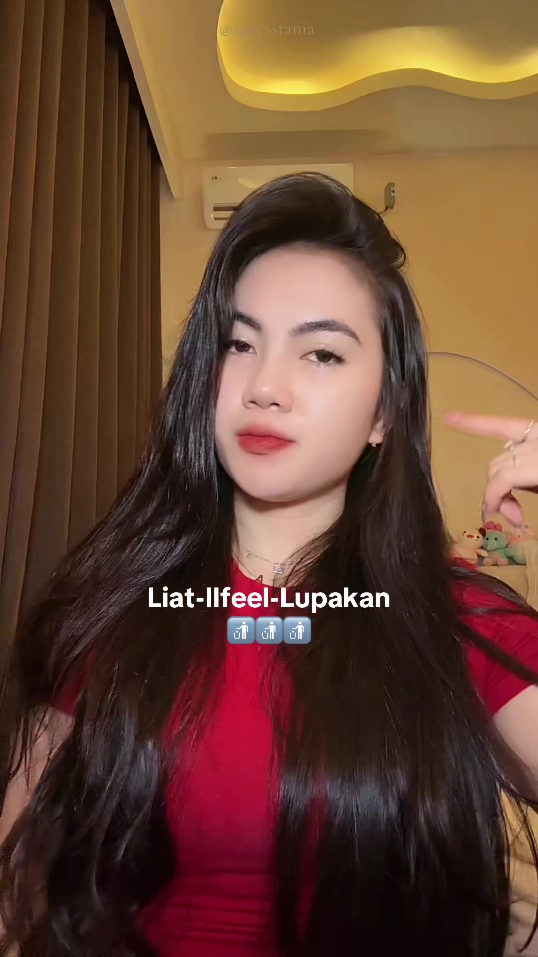 @AGNESSTANIA