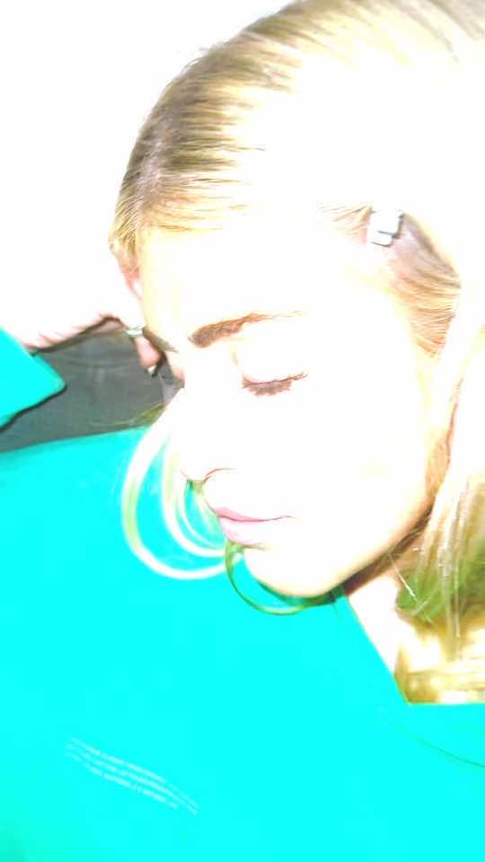 @😇