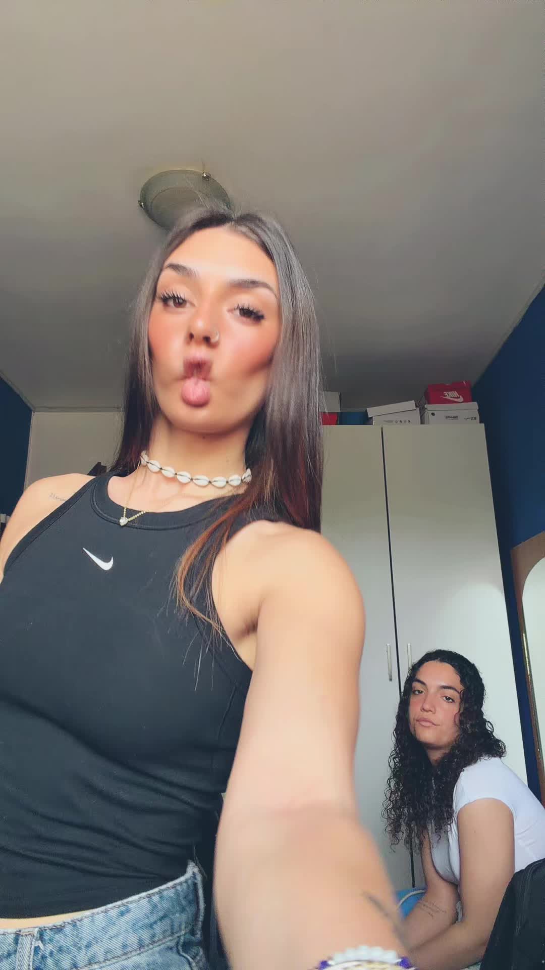 @𝓢𝓪𝓻𝓪