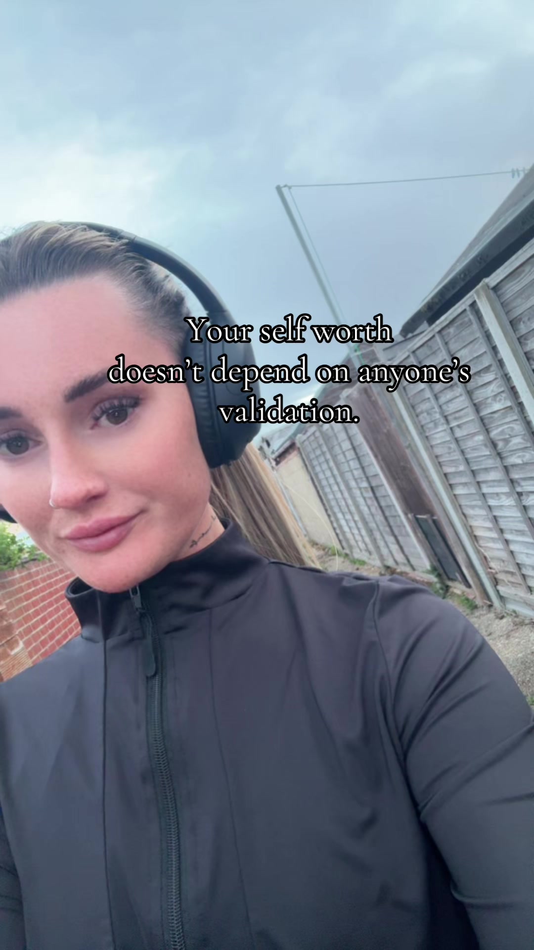 @𝖧𝗈𝗅𝗅𝗂𝖾𝗅𝗈𝗎𝗂𝗌𝖾💕