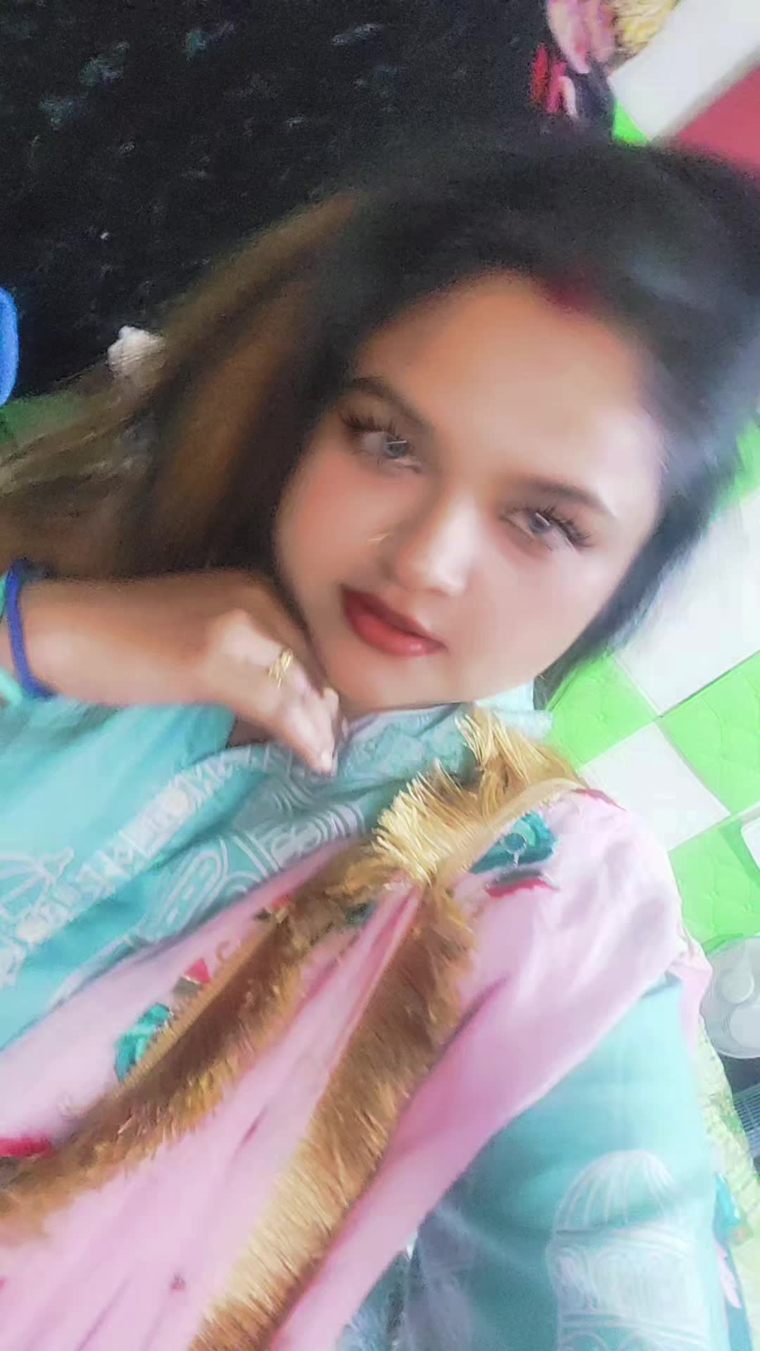 @MAAHI NEGI 👸