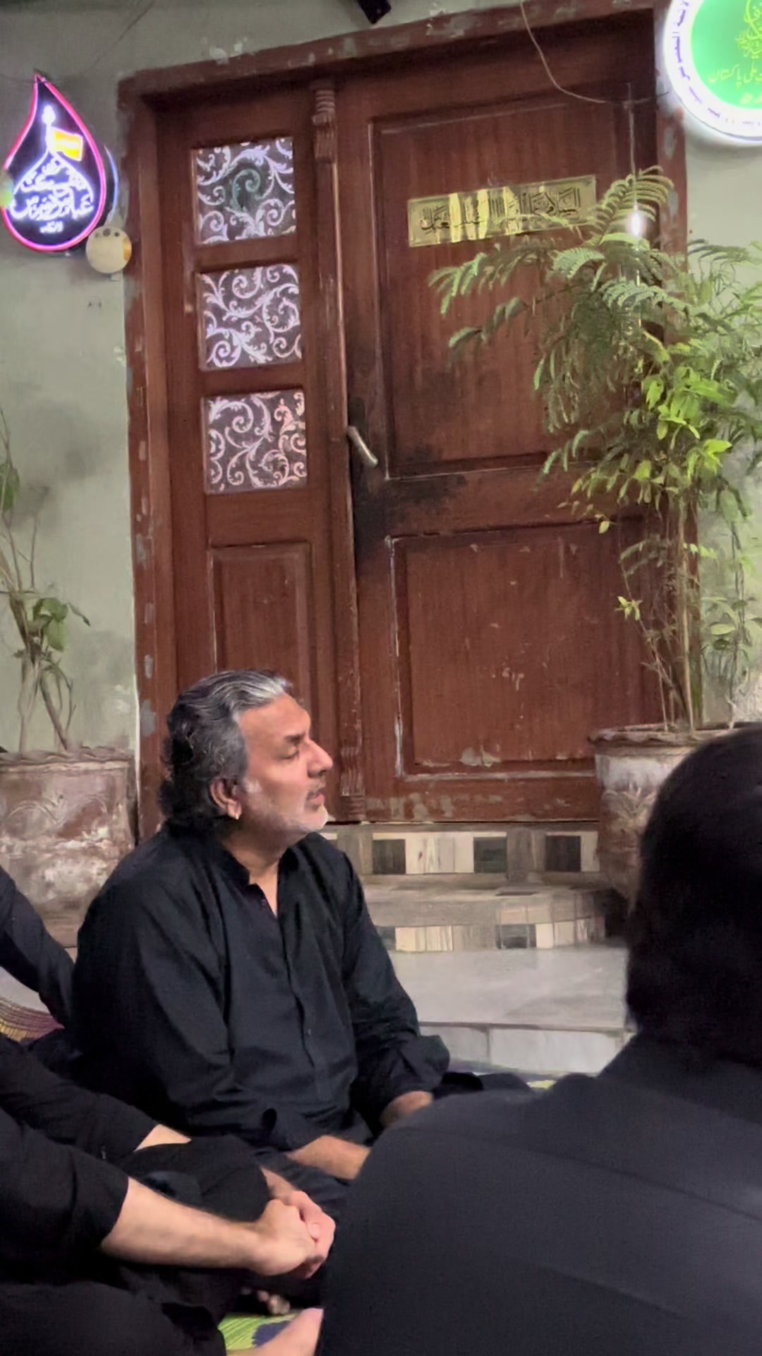 @Najaf Ali Memon 👑