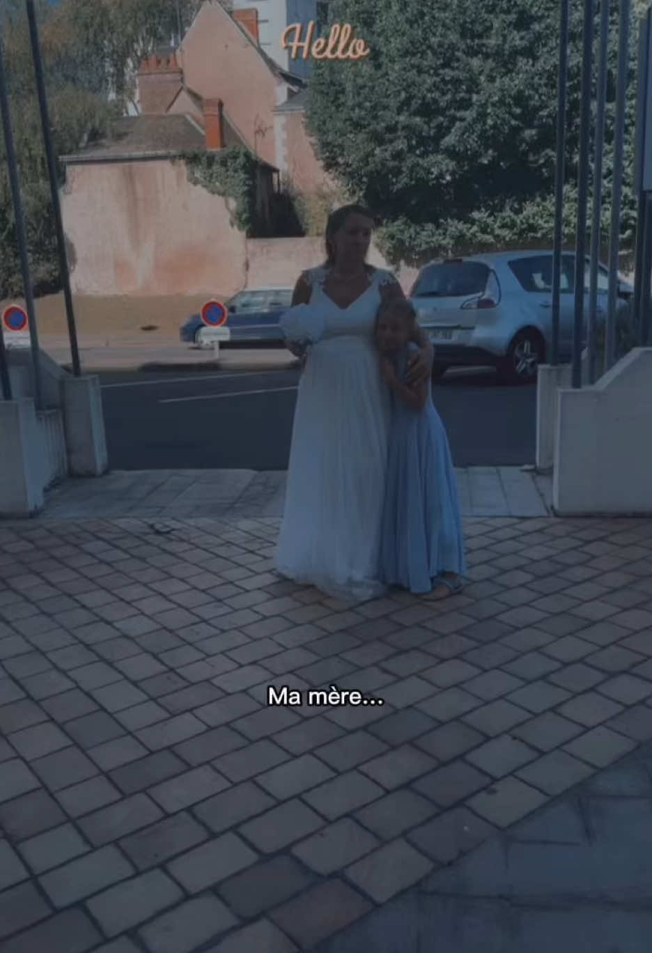 @Kelly_Ren&eacute;