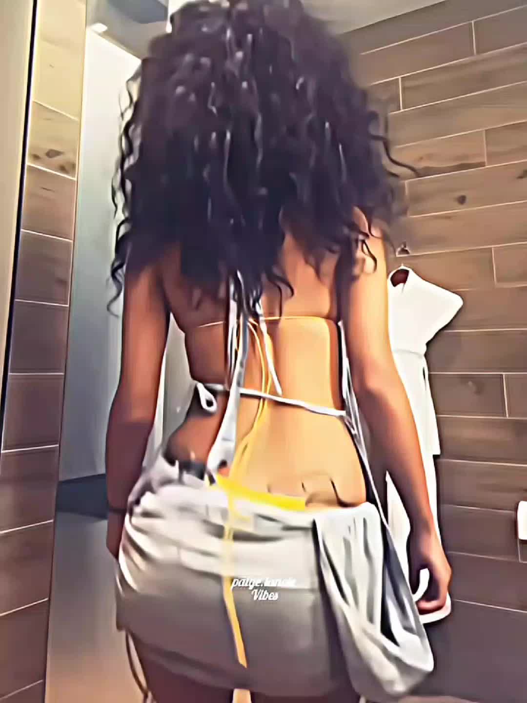 @paigelanoievibes