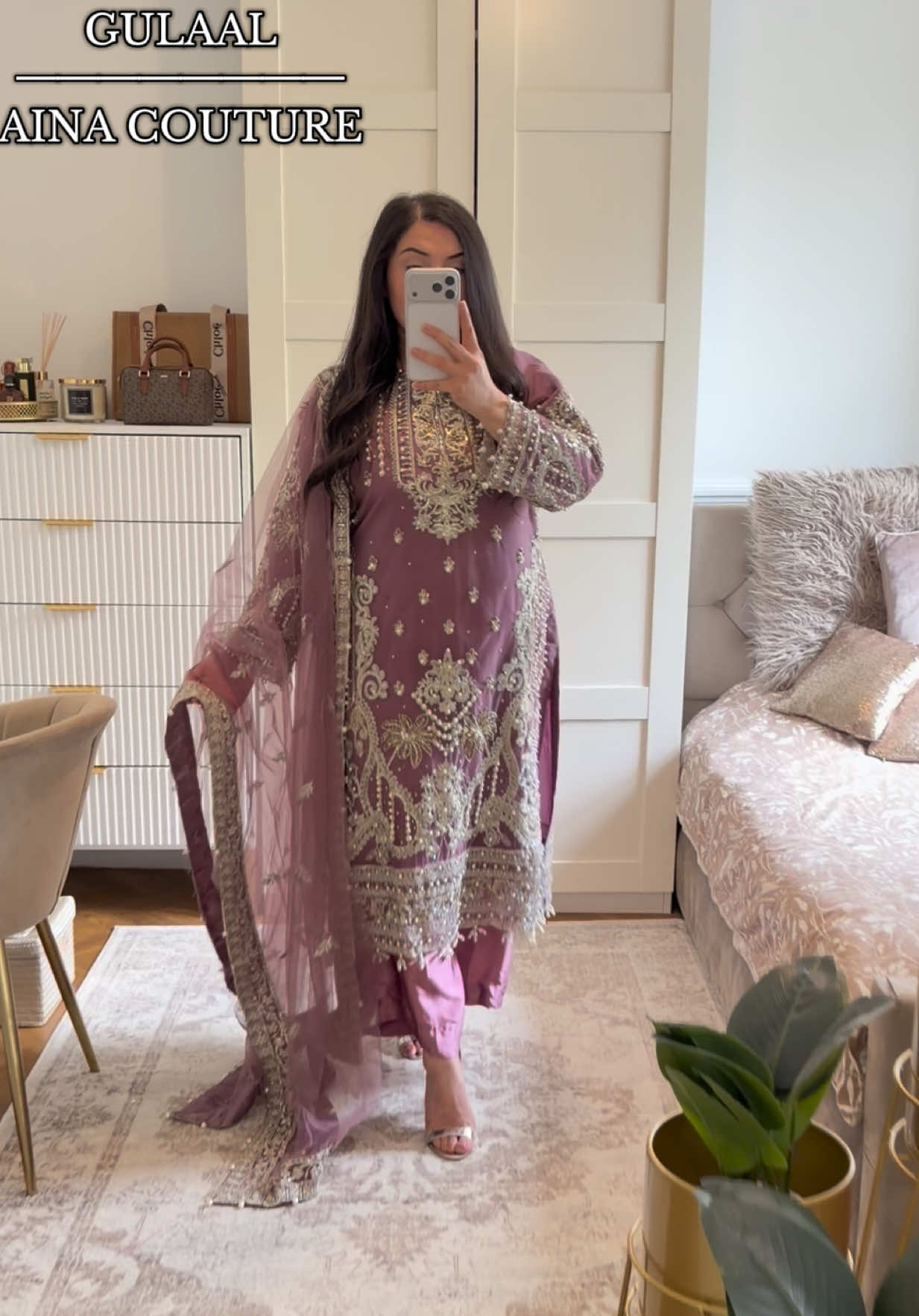 @Aina__couture