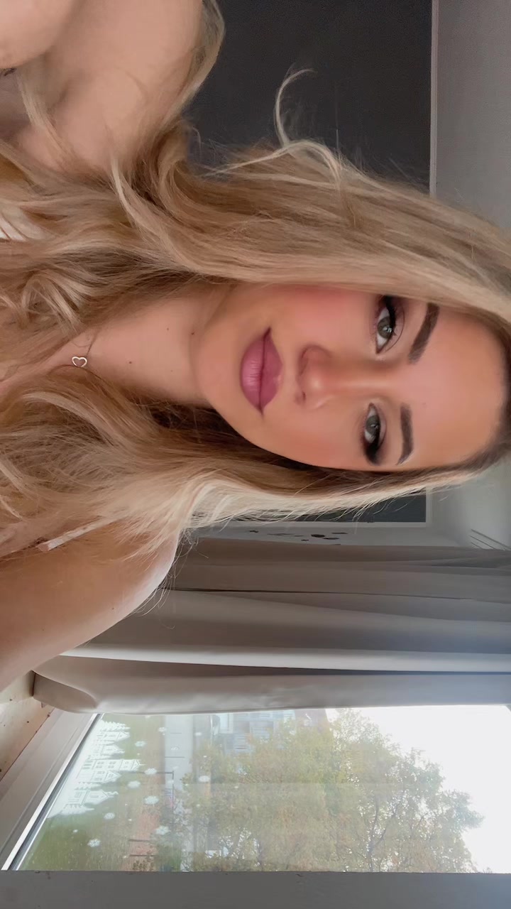 @Celinehnvr
