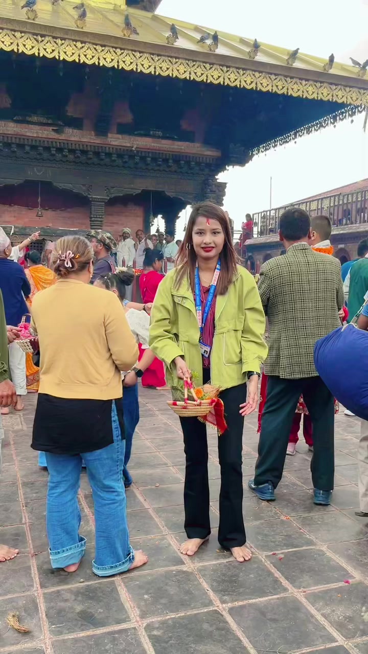 @Honey Gupta 👑👑Nepali queen