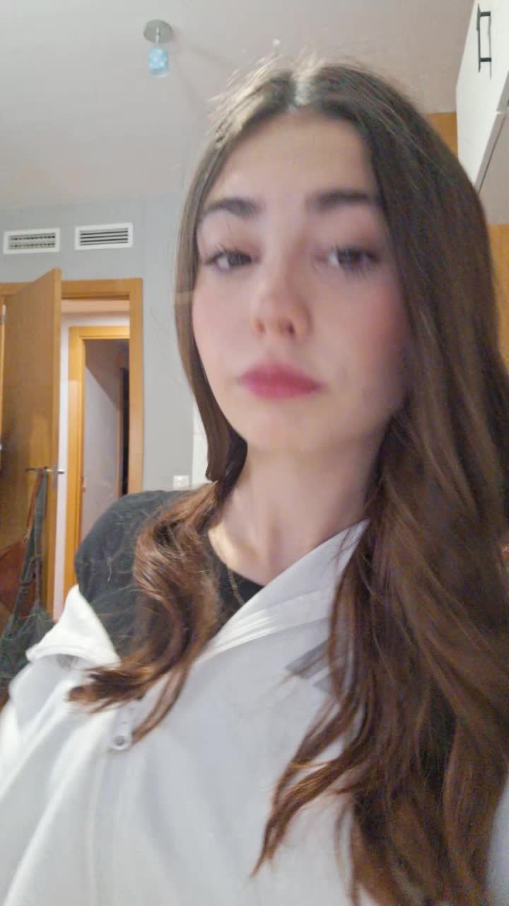 @carlottaa