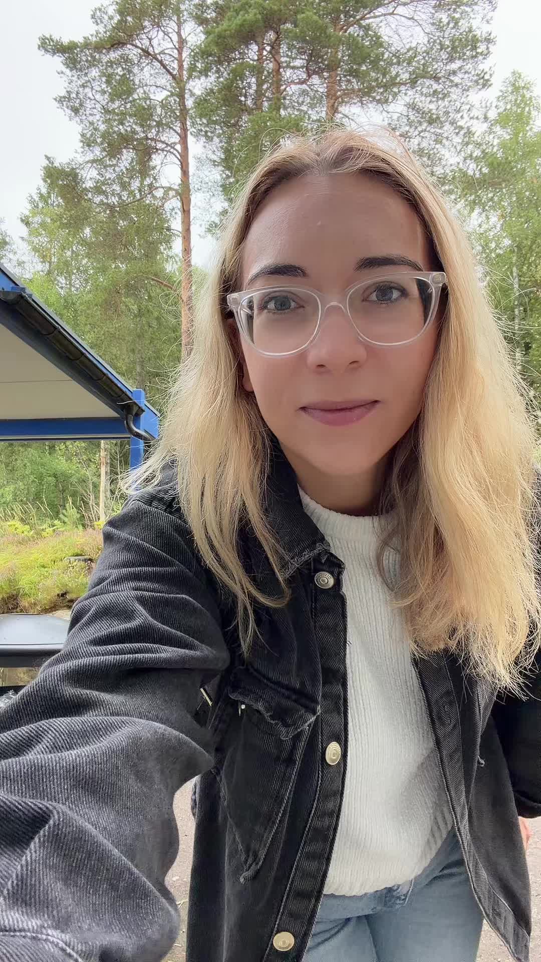 @Elisabeta🇳🇴🇷🇴