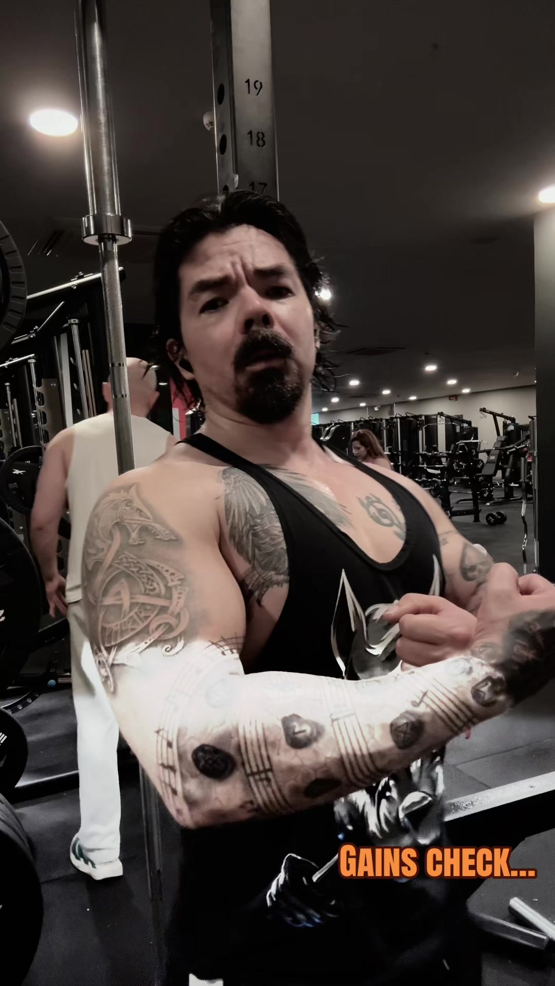 @Mauricio Ar&eacute;valo