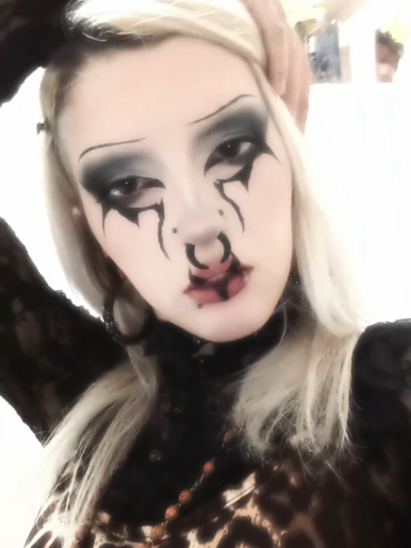 @G0DYY_ ☆