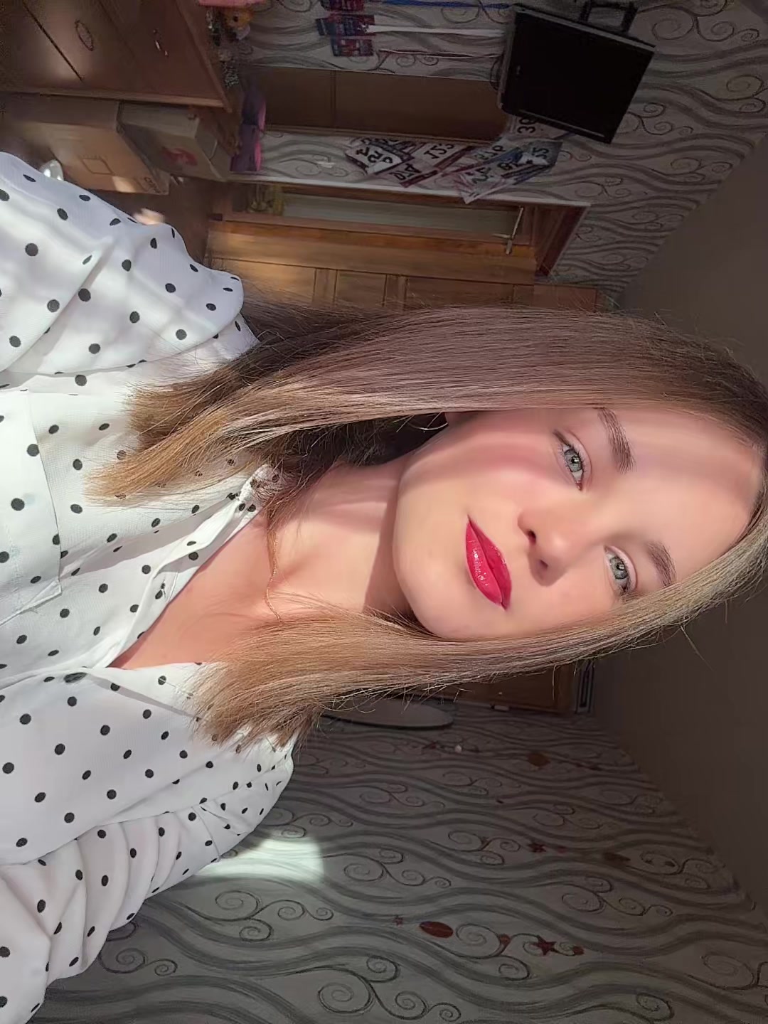 @полинка