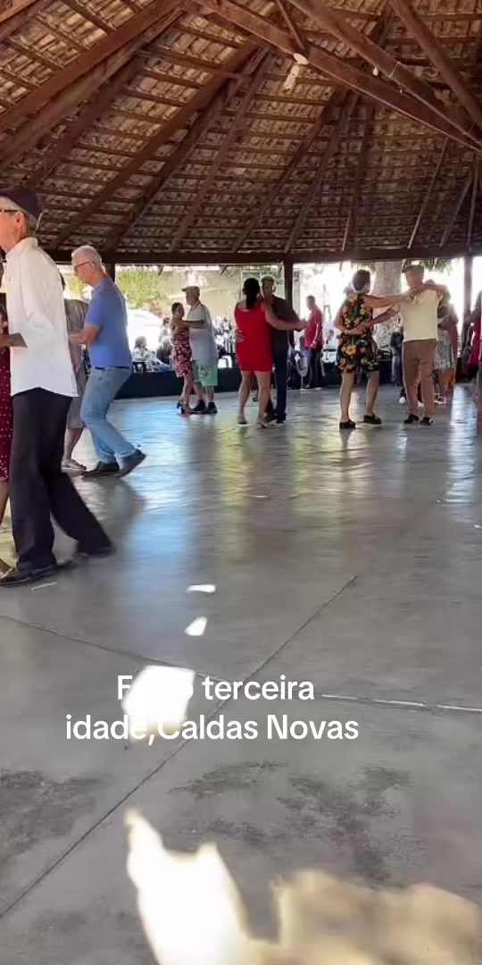 @Empresária_Angela