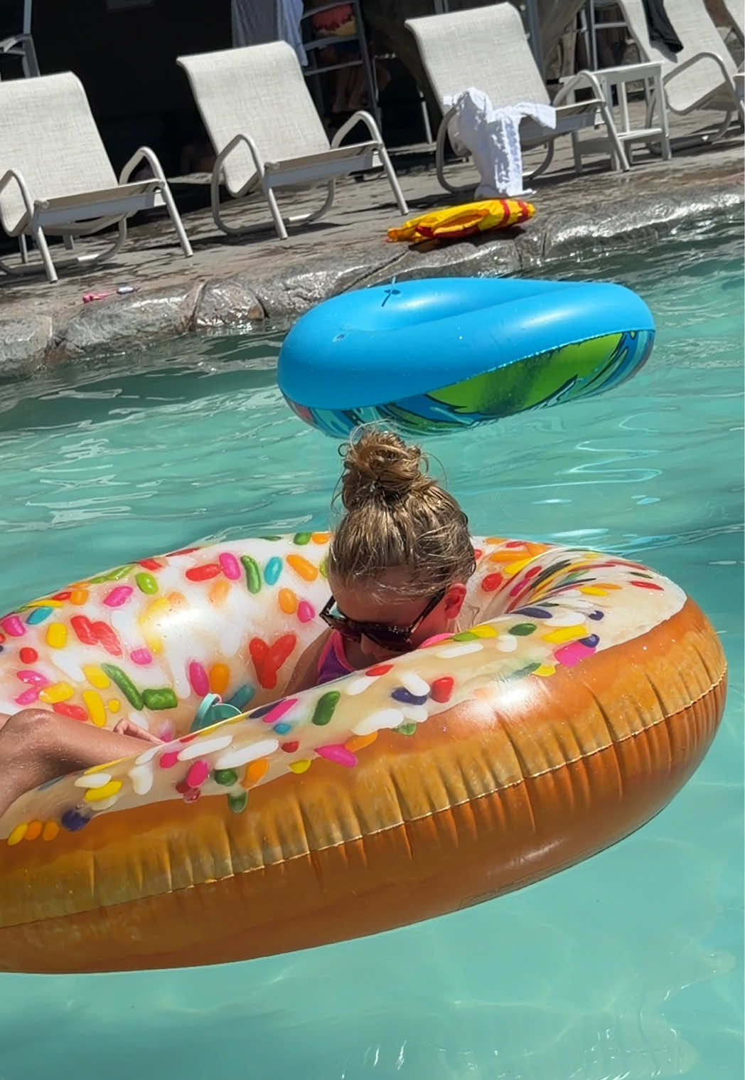 @thesaltyblondestylist