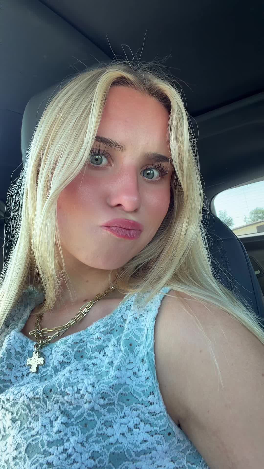@sophia