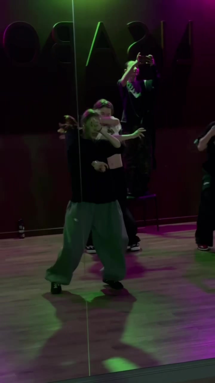 @eva.dance