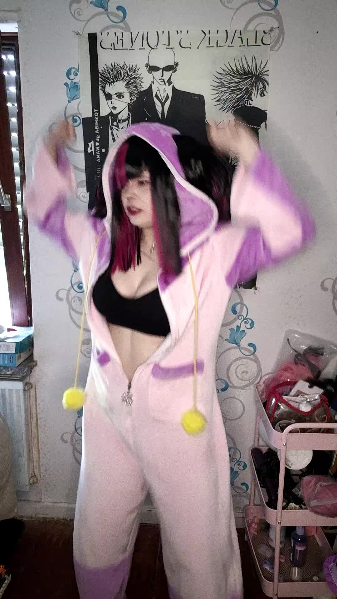 @(*˘︶˘*).｡*♡ Bunny ✨✨