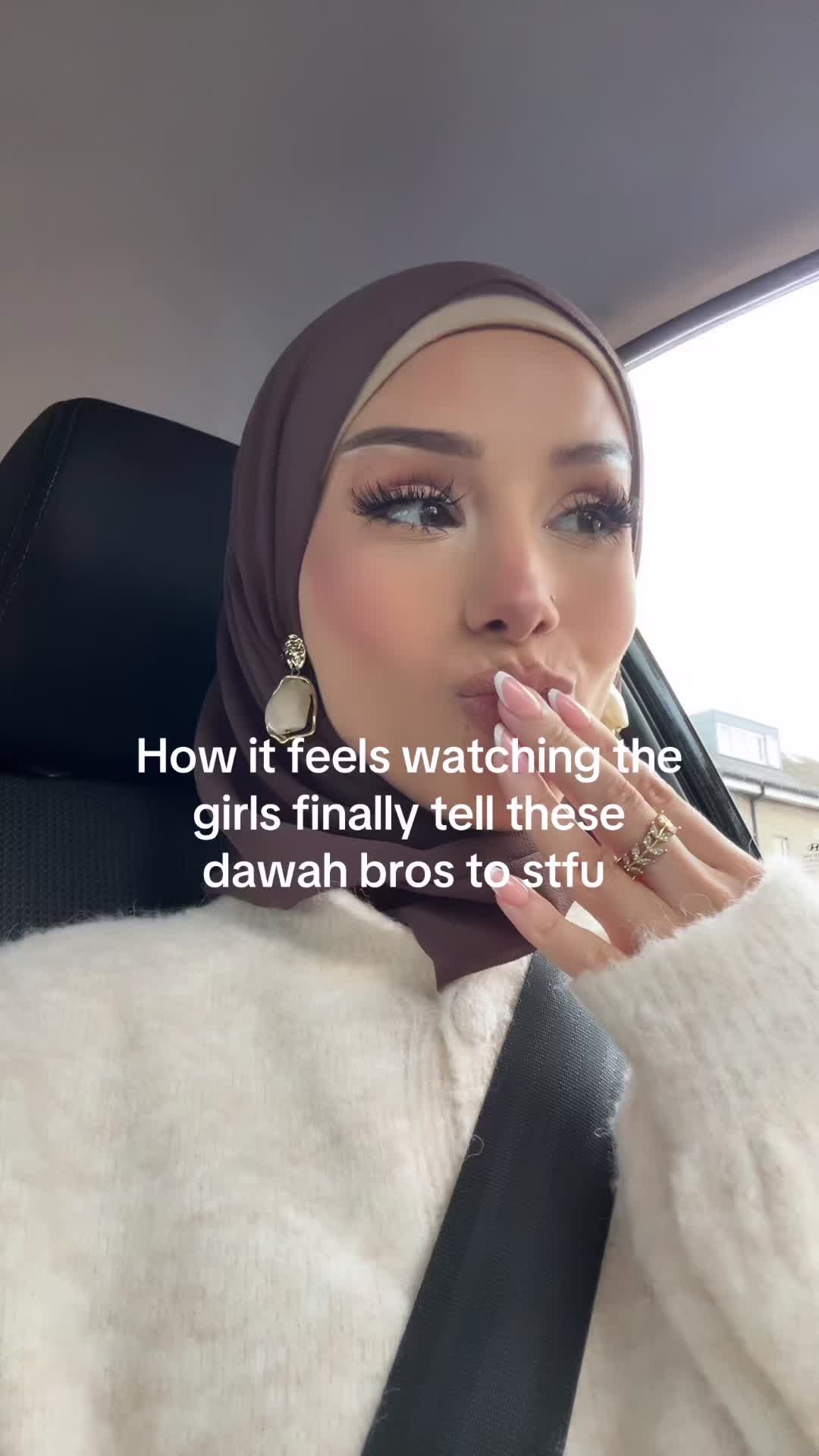 @Ayah 🦋
