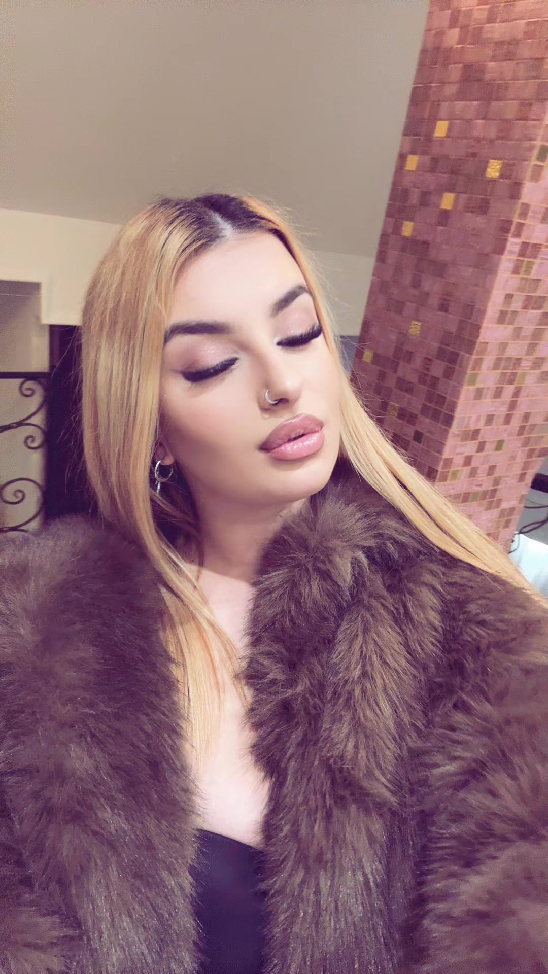 @💋