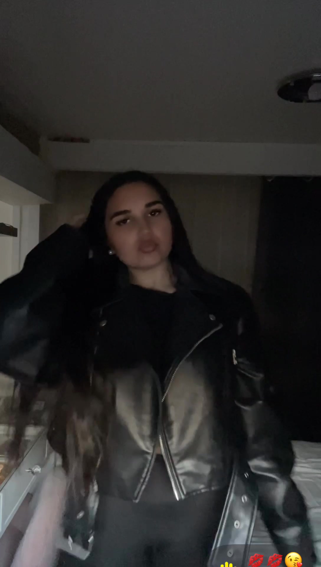 @𝐕𝐥𝐭.𝟑𝟑𝐤🖤
