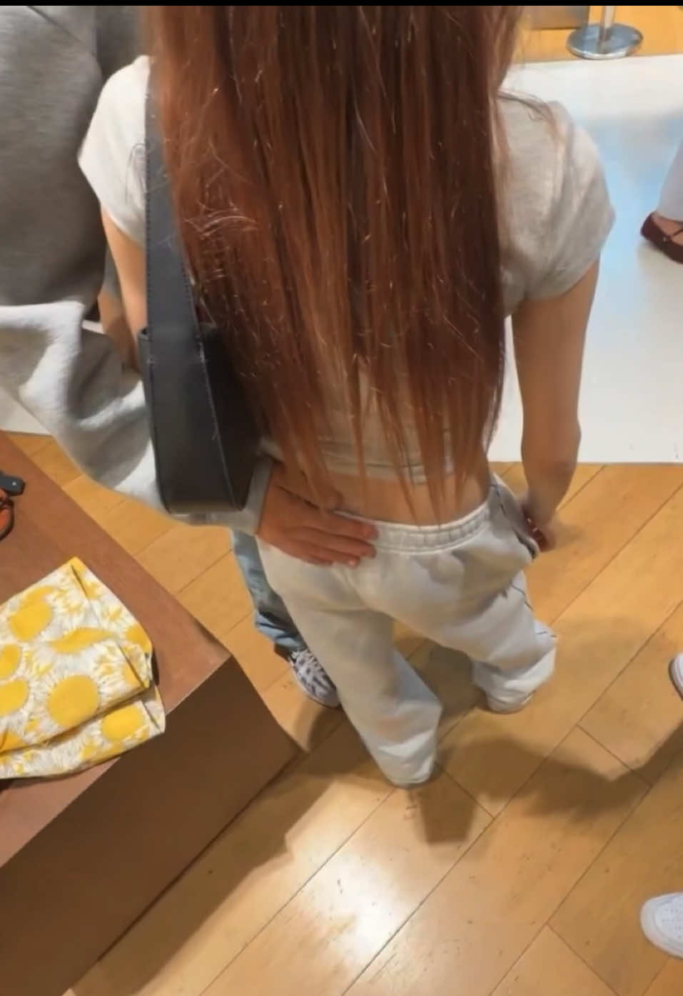 @ᡕᠵデᡁ᠊╾━