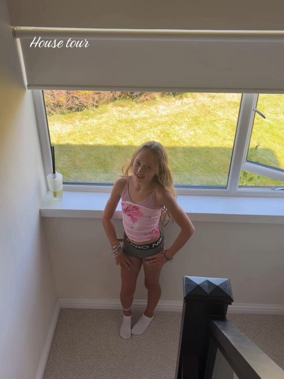 @hotbabeshouts