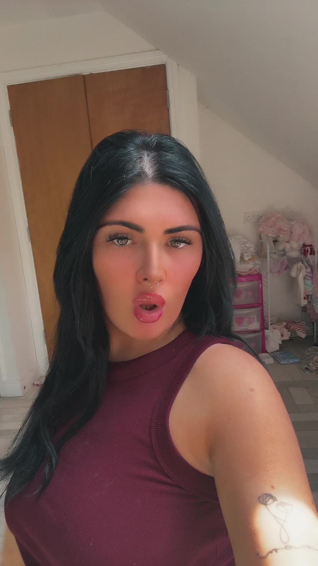 @Laura🩶✨