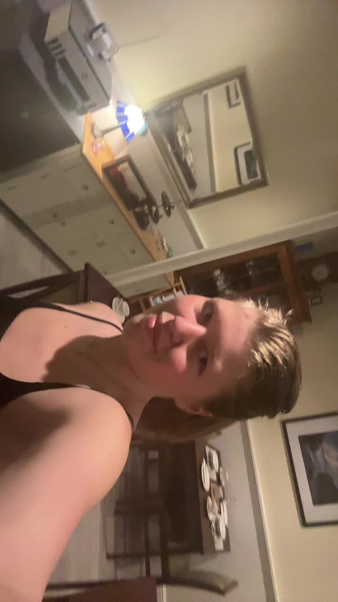 @Ella