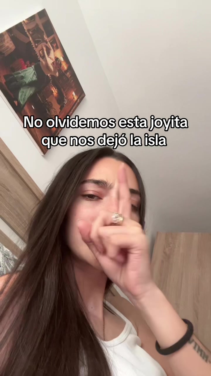 @Lucía🌙