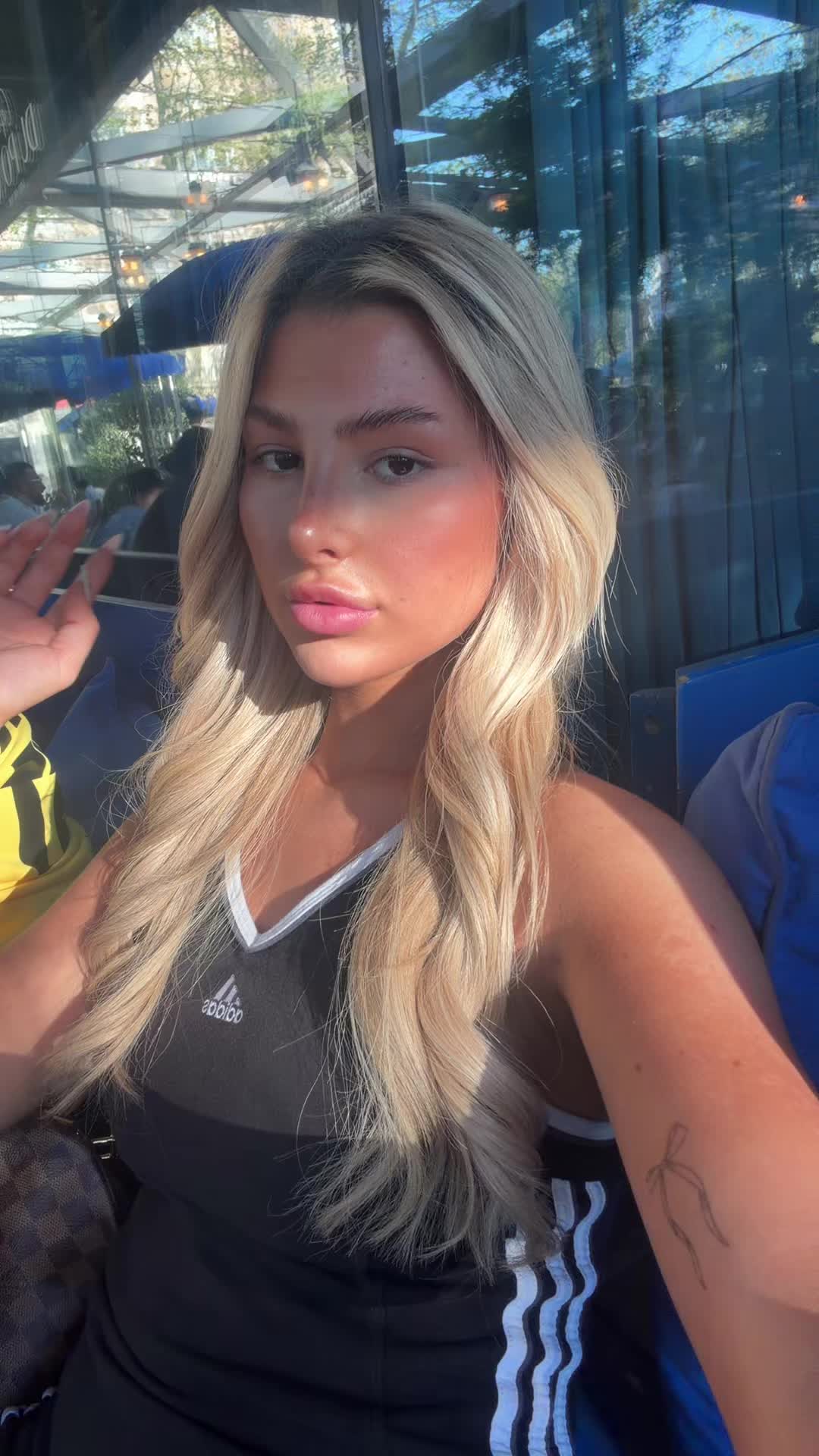 @blondiexbabe