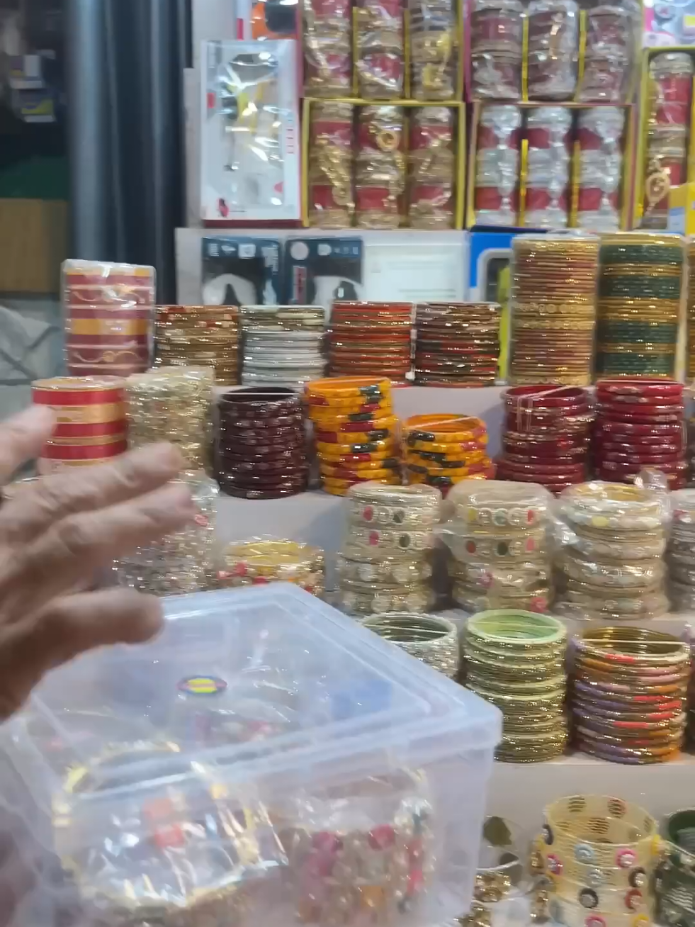 @Suyash Vlogs
