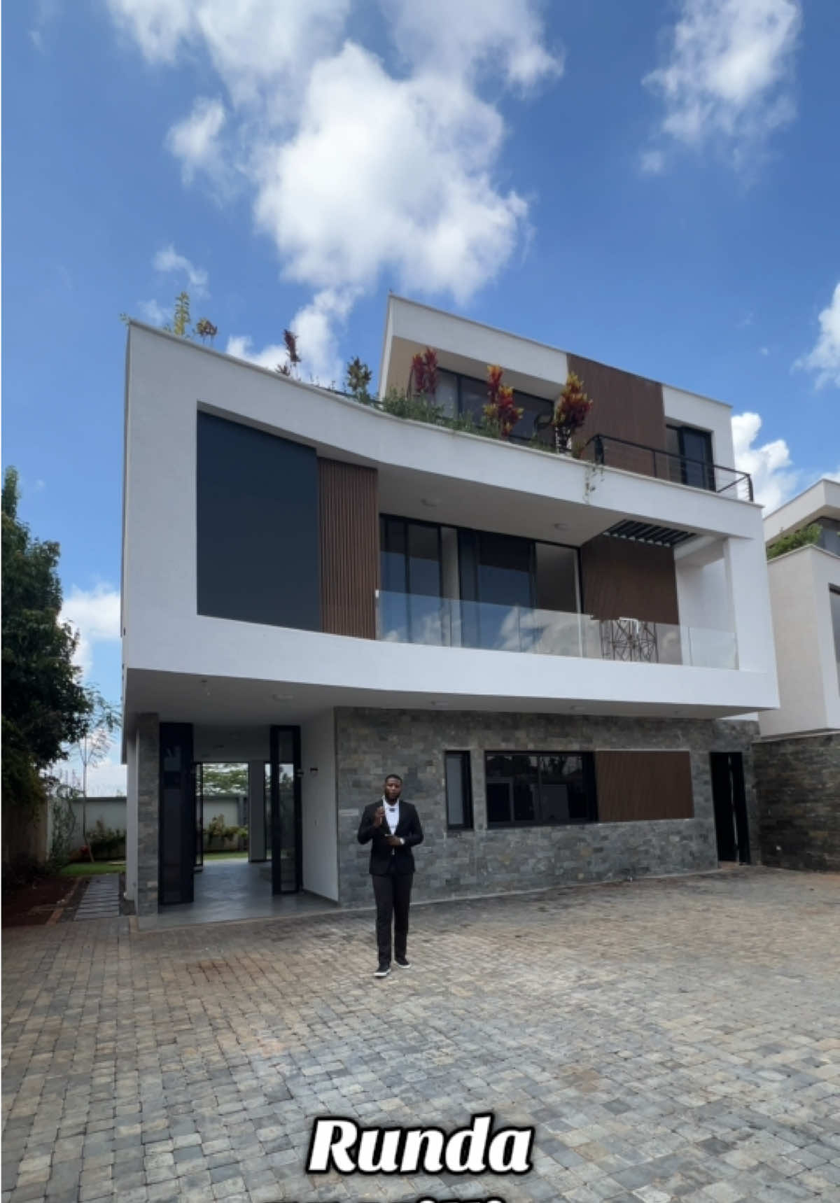 @chrisurbanrealty