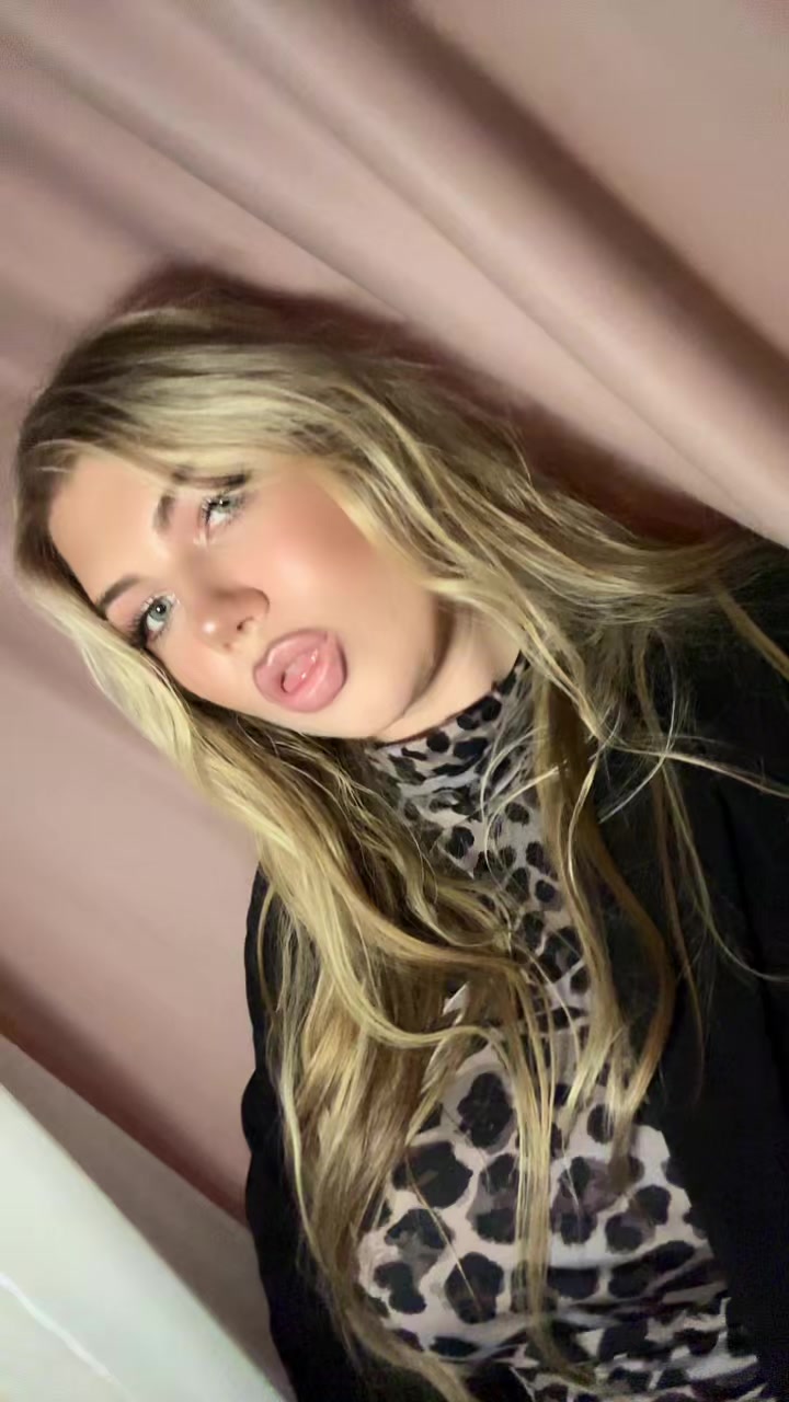 @🦋🤍