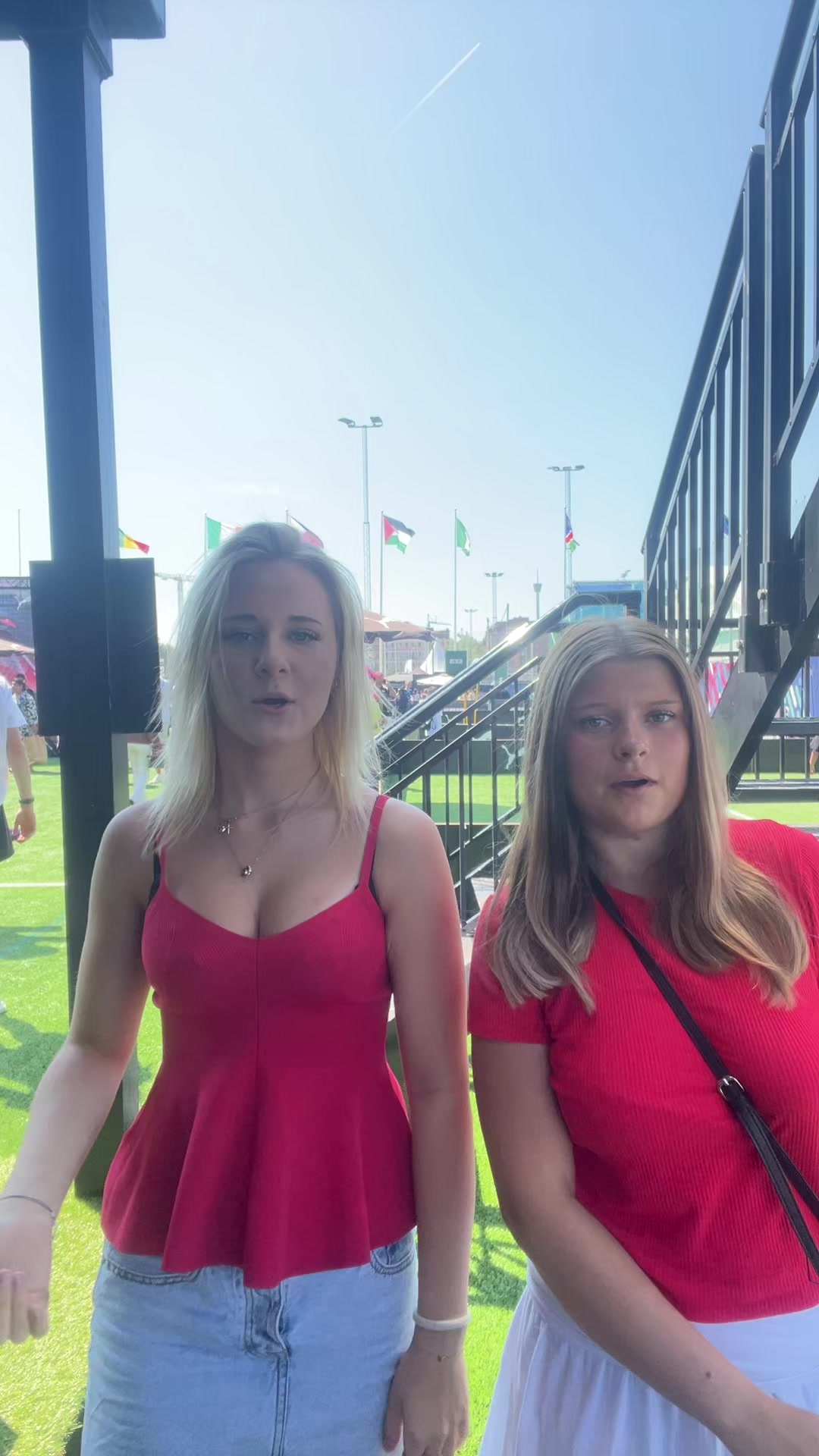 @𝕃𝕚𝕤𝕖𝕟
