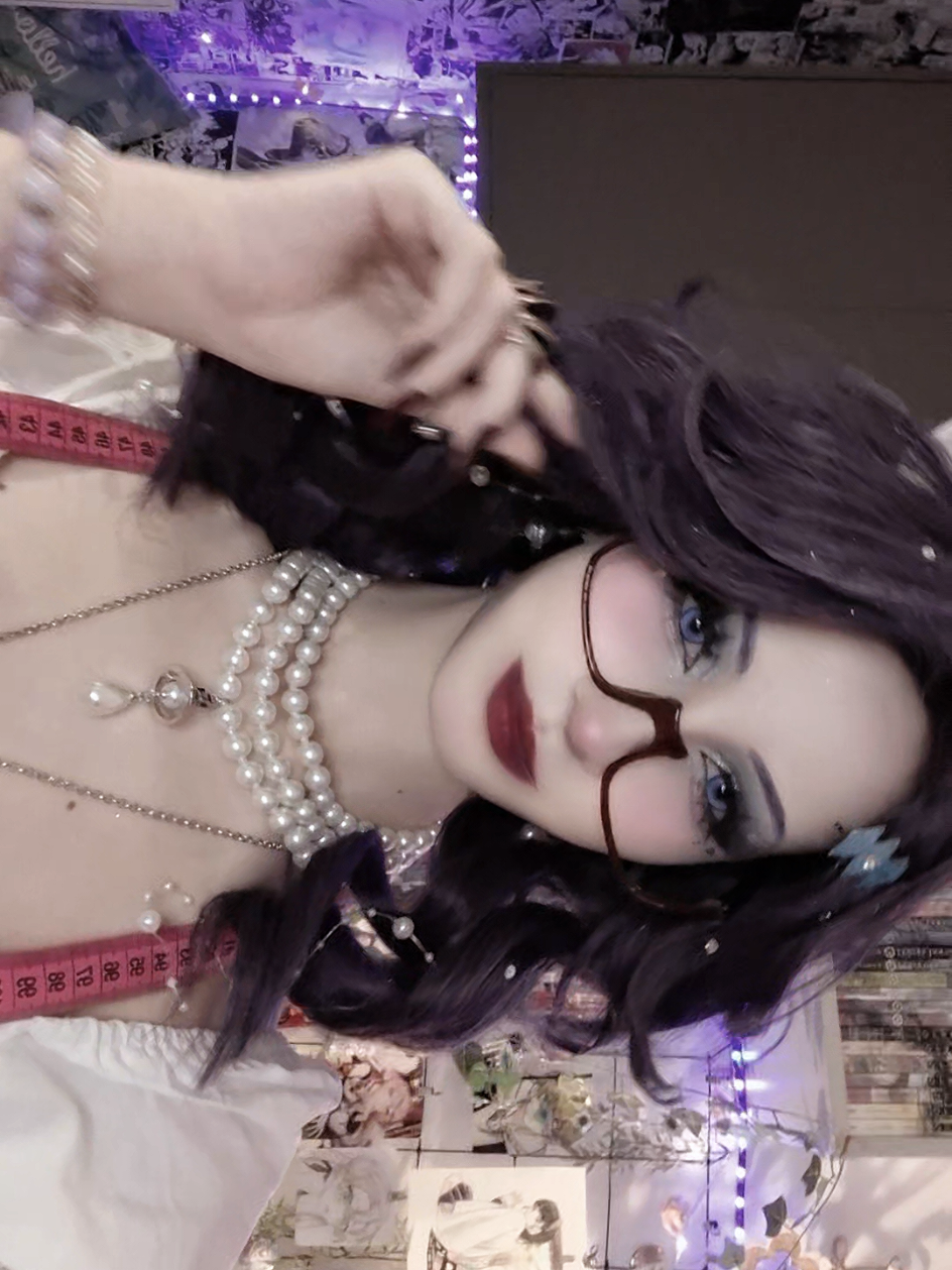 @✰•𝒁𝒆𝒆•✰