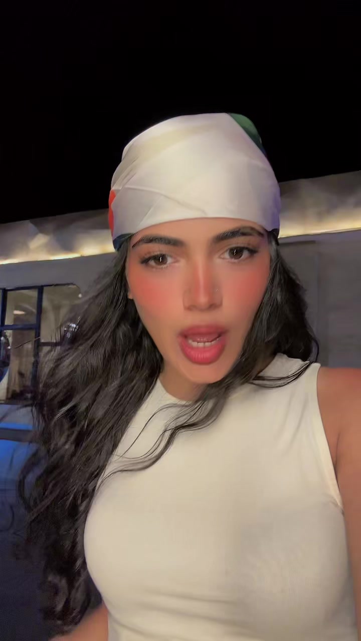 @M A R Y