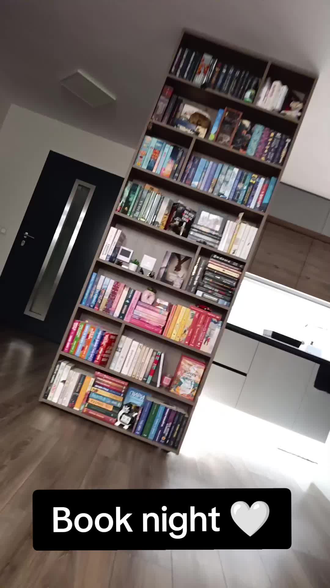 @Dani's world 📚