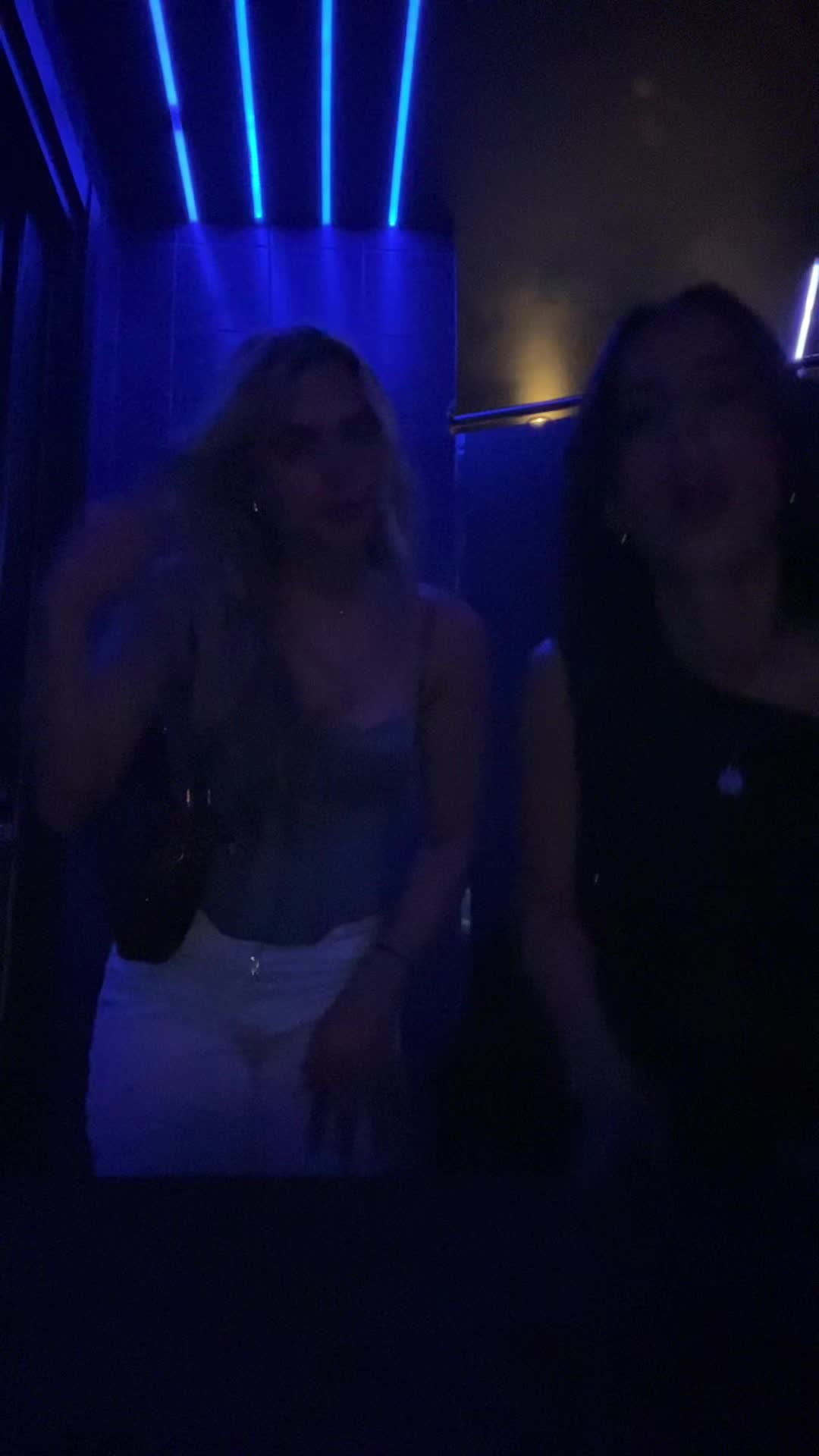 @Esti