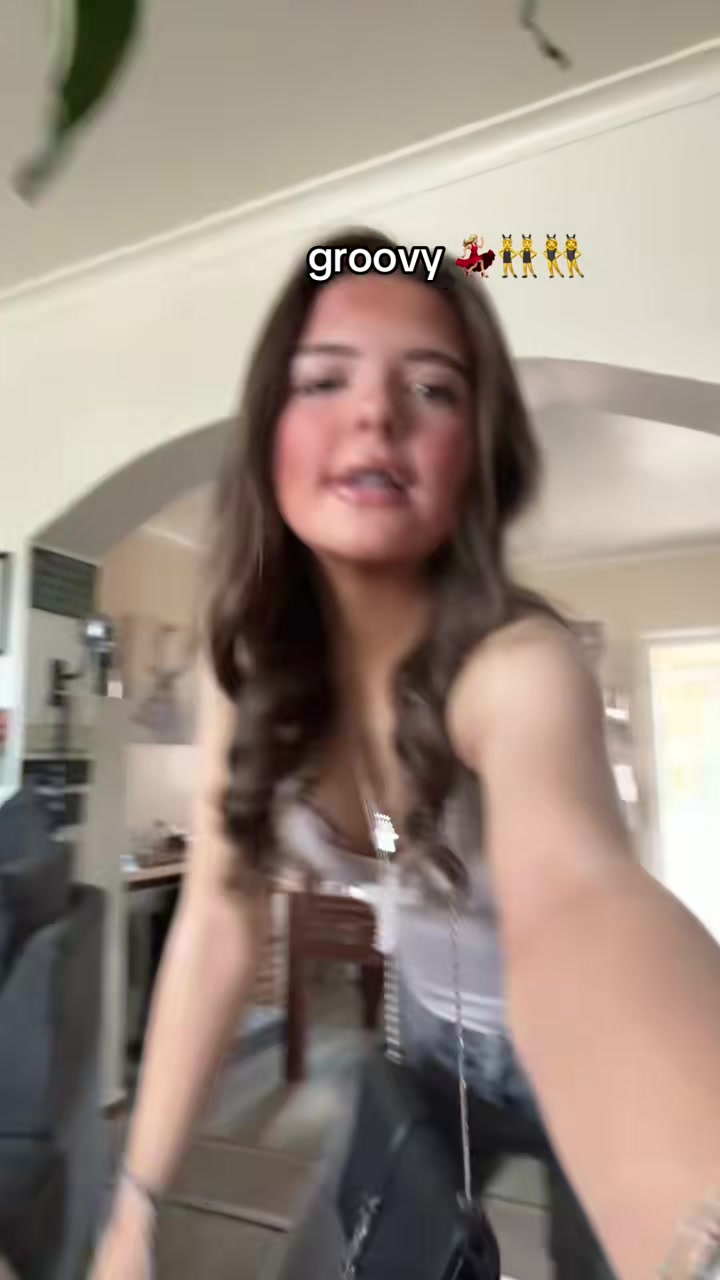 @holliesspam😝