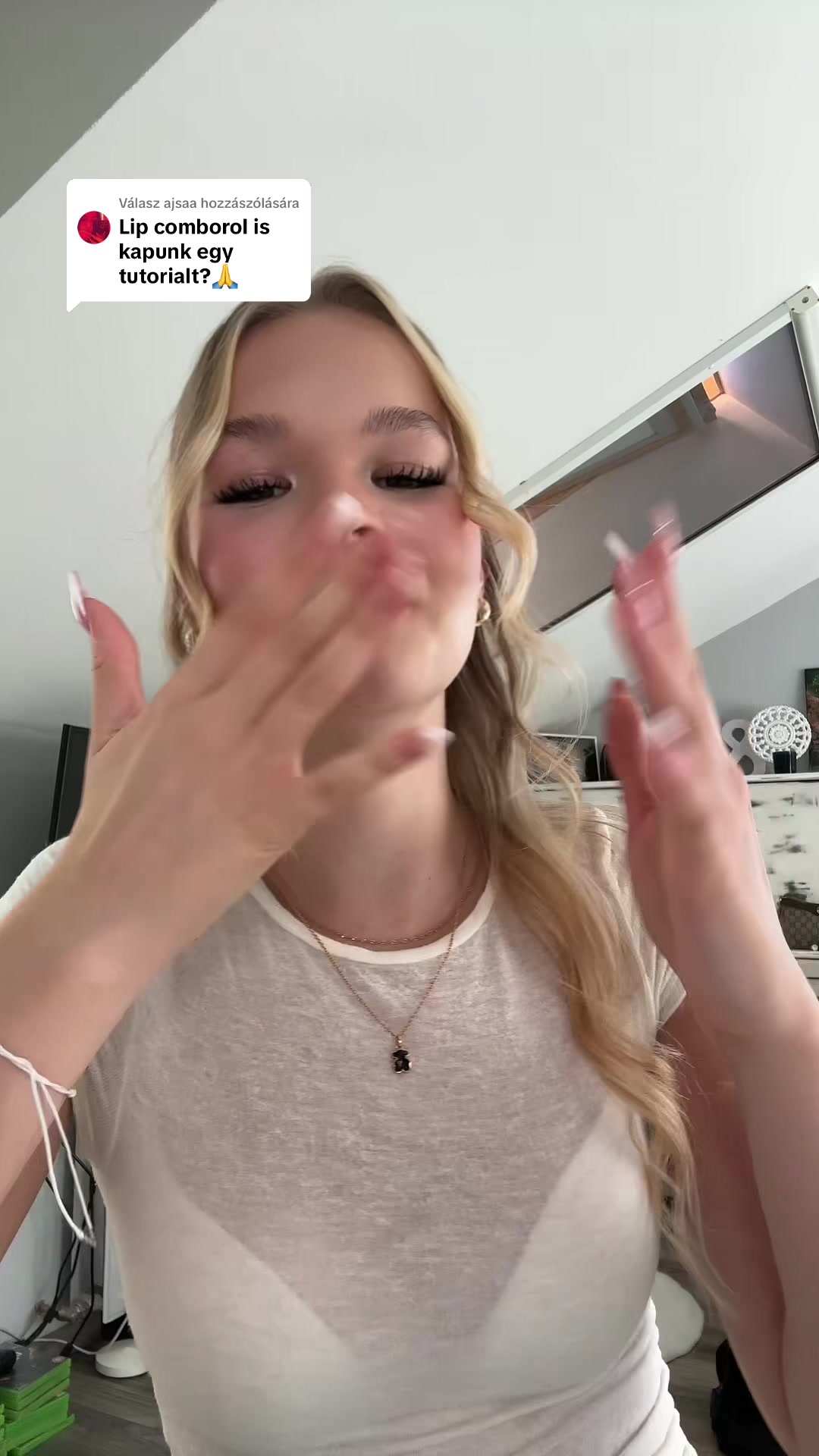 @Szonja