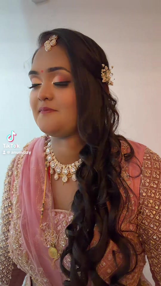 @Anumizzy Makeup Artist