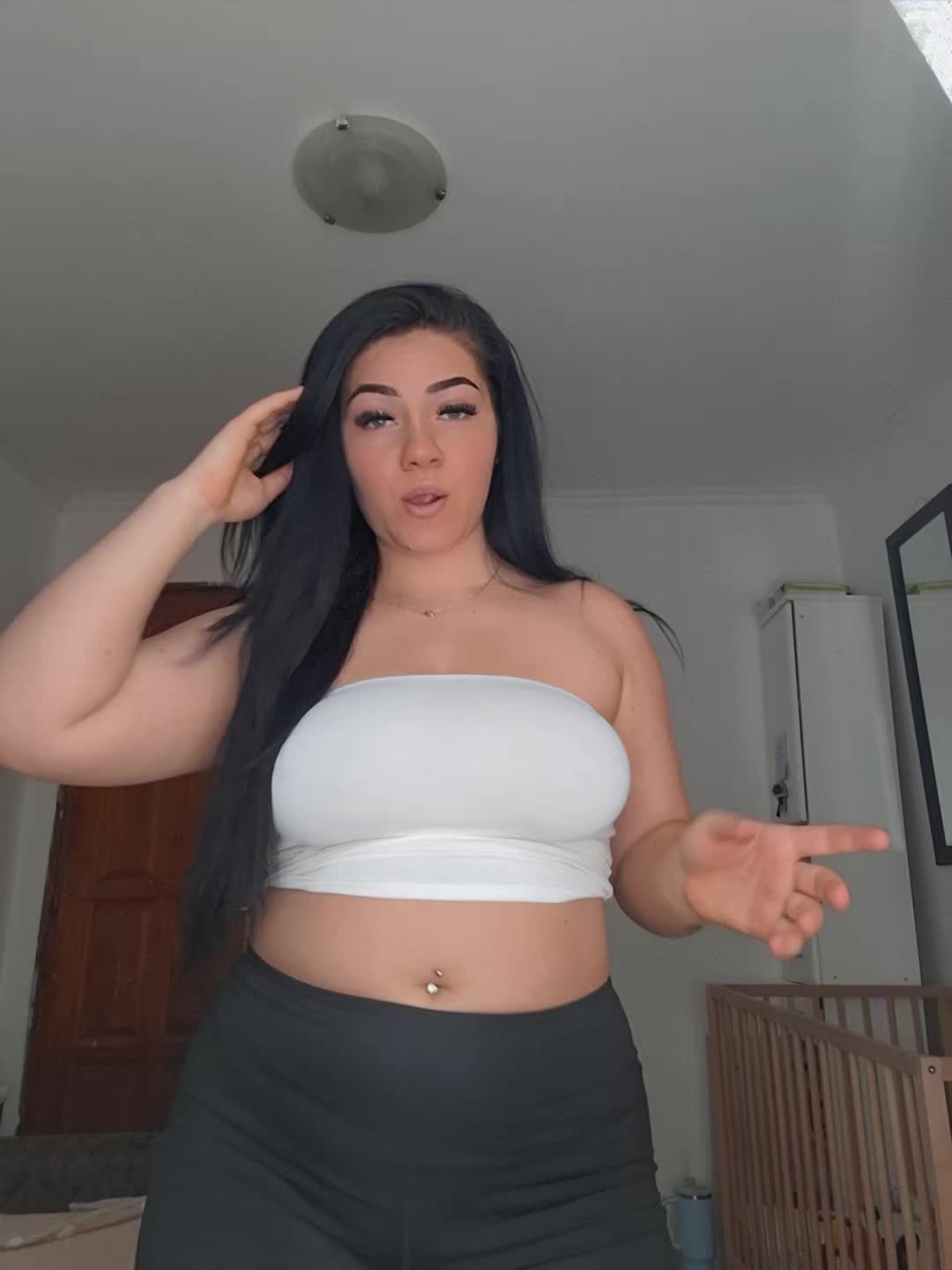 @ℬ🫦