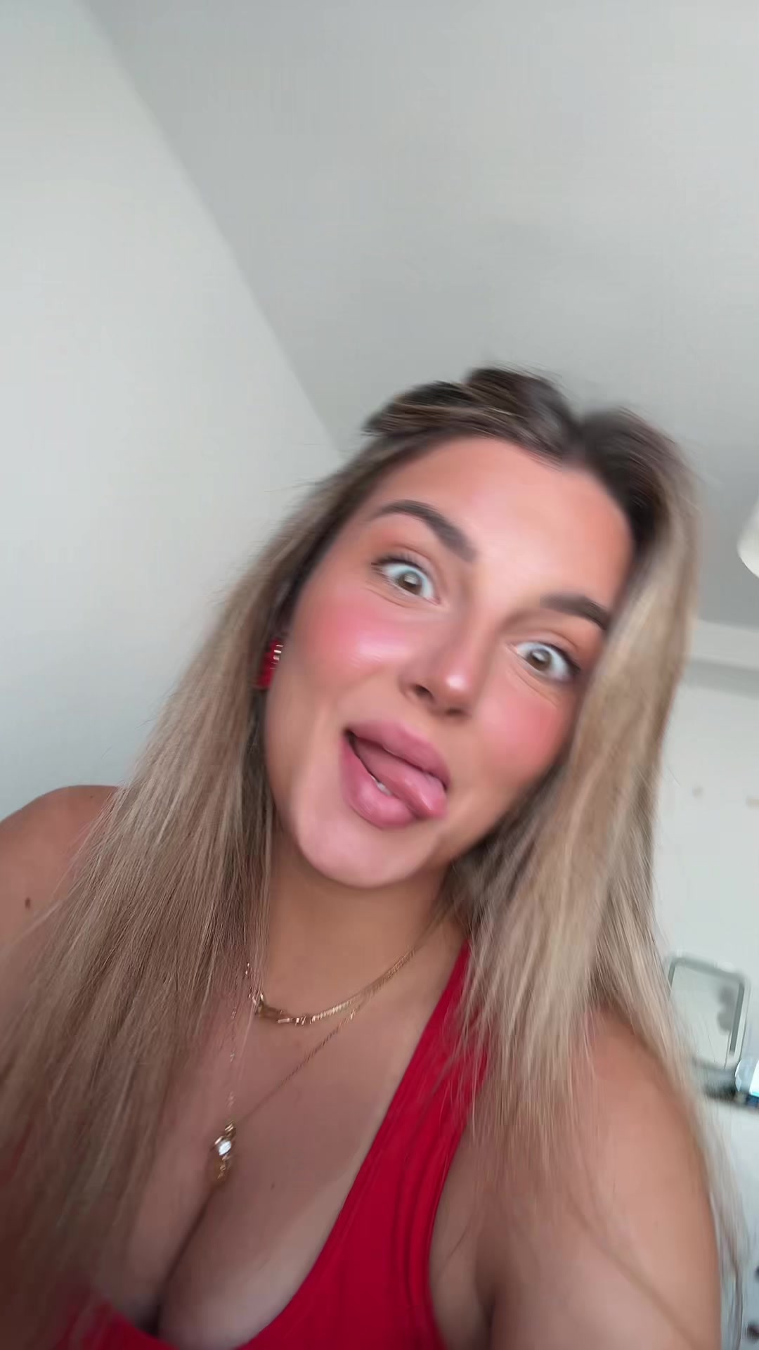 @Vivi🦦