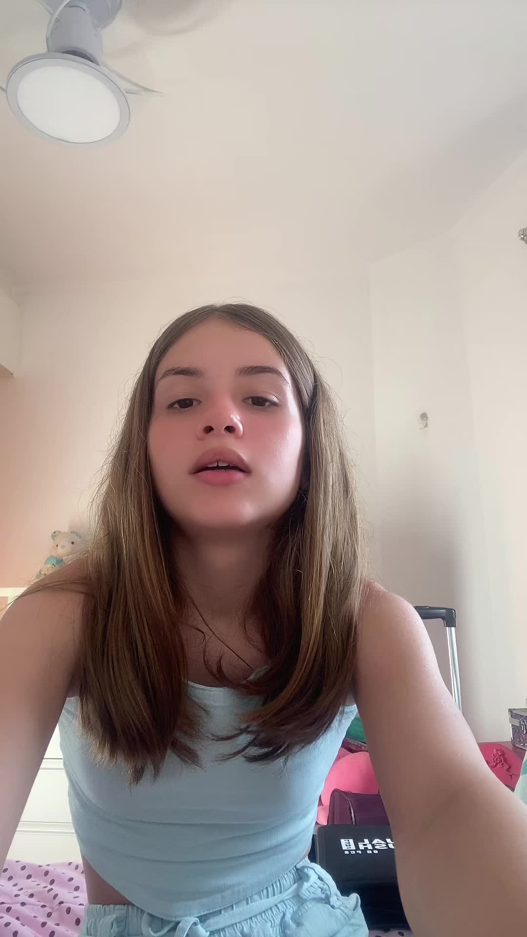 @Isadora