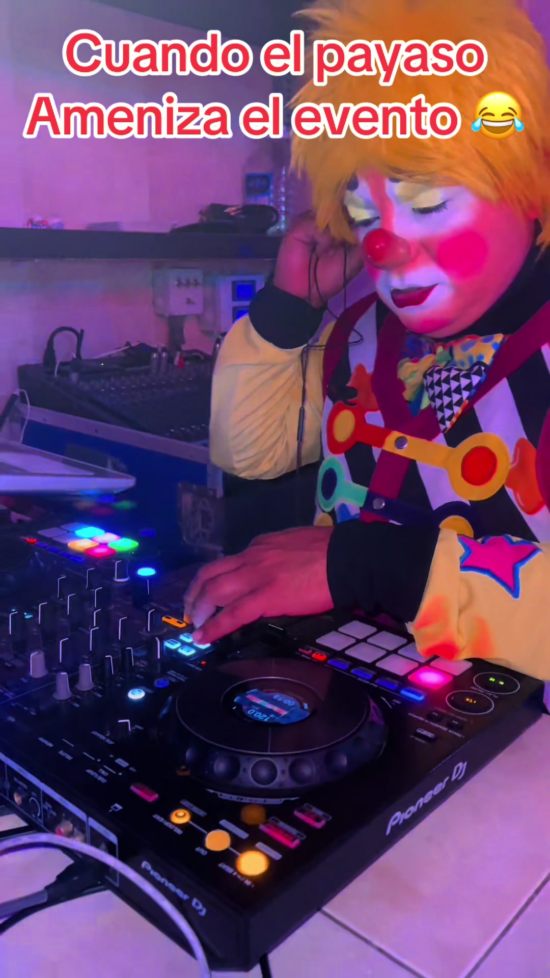 @PAYASO CHARLY BOY