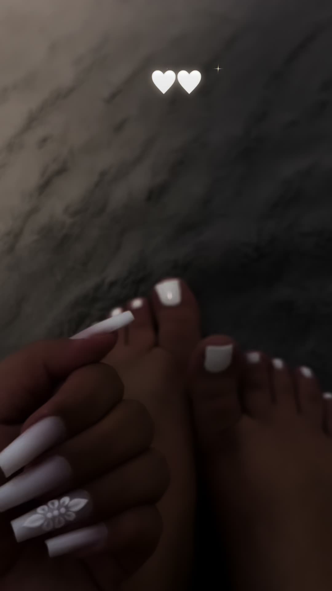 @Nails_vil&aacute;g
