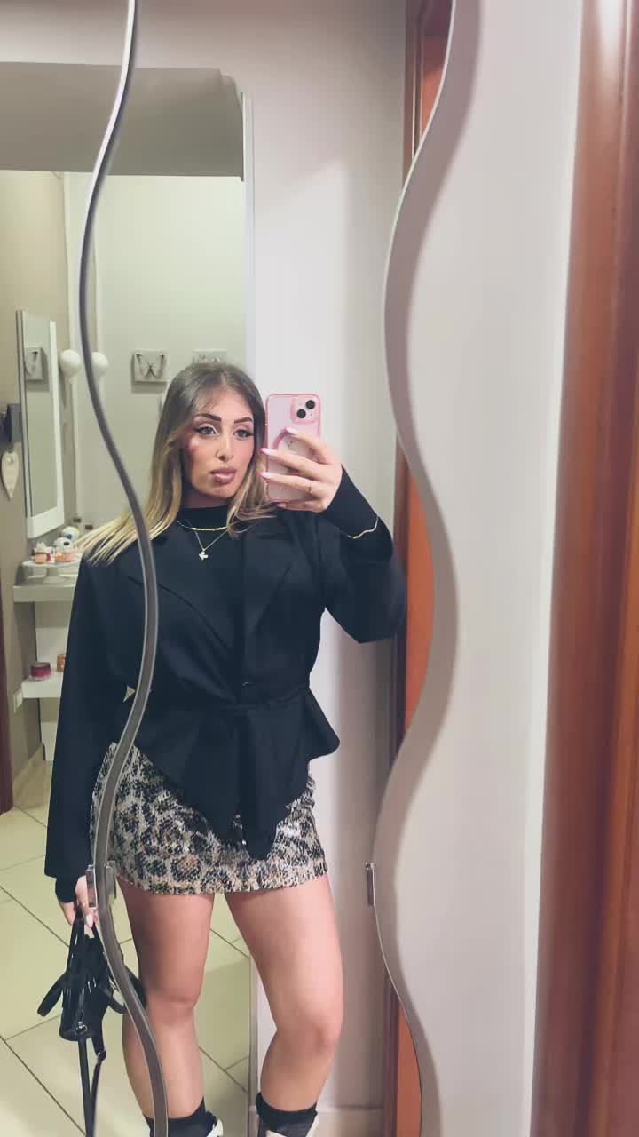@𝑬